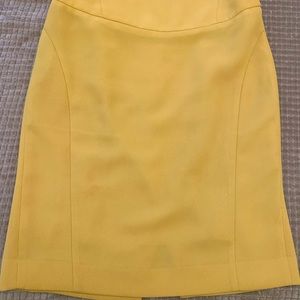 Mustard yellow skirt , perfect for a fall outfit